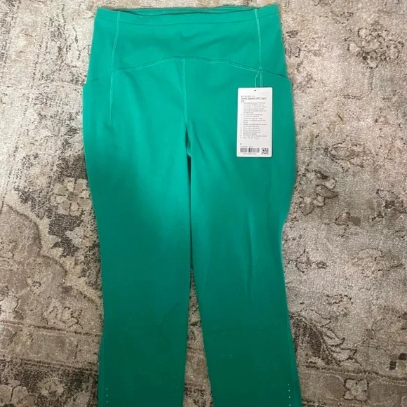 NWT lululemon cropped leggings - Picture 2 of 4